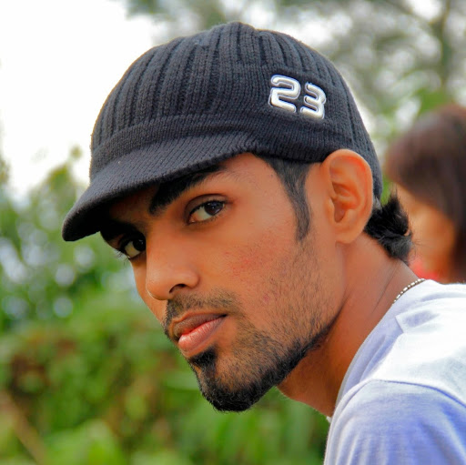  Lahiru Gayan 